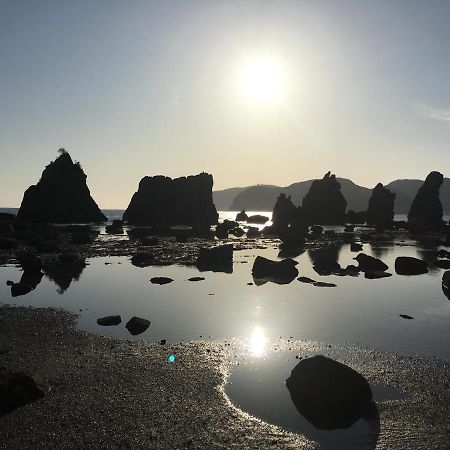 南紀くまのいえ-Wakayama・古座- Hotel Kushimoto Bagian luar foto